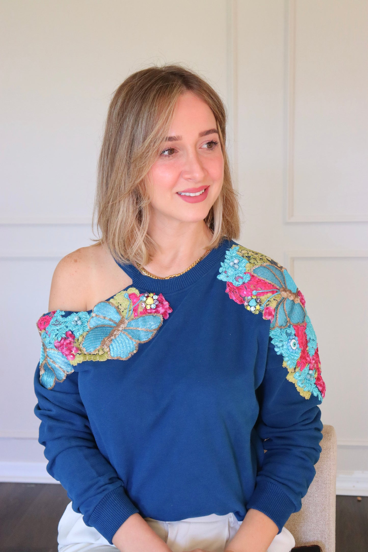 Cold shoulder flower embellished ribbed sweater- Blue